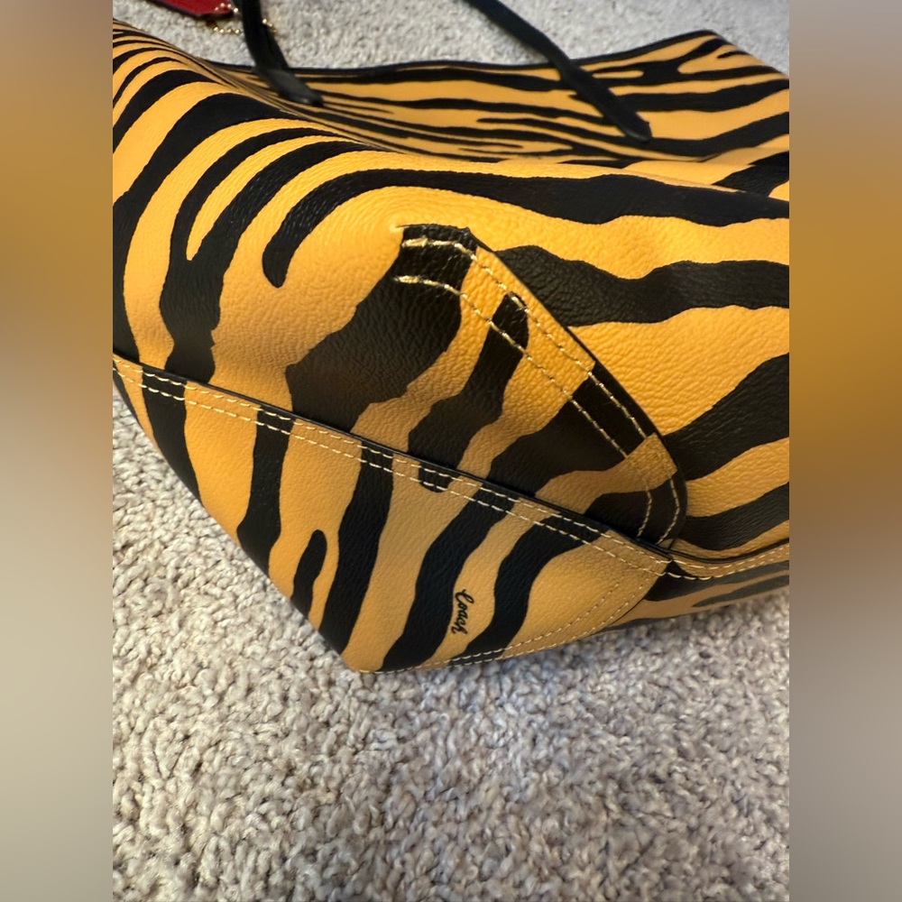 COACH Tiger Print Leather Tote Bag in Yellow and Black - Picture 4 of 12